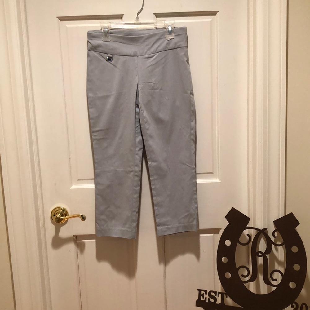 Grey Trouser Capris! 👖